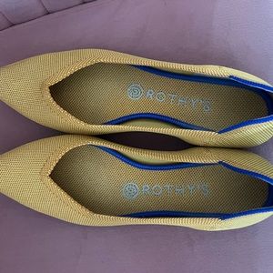 Rothy’s Marigold pointed flats size 8.5 only worn once.